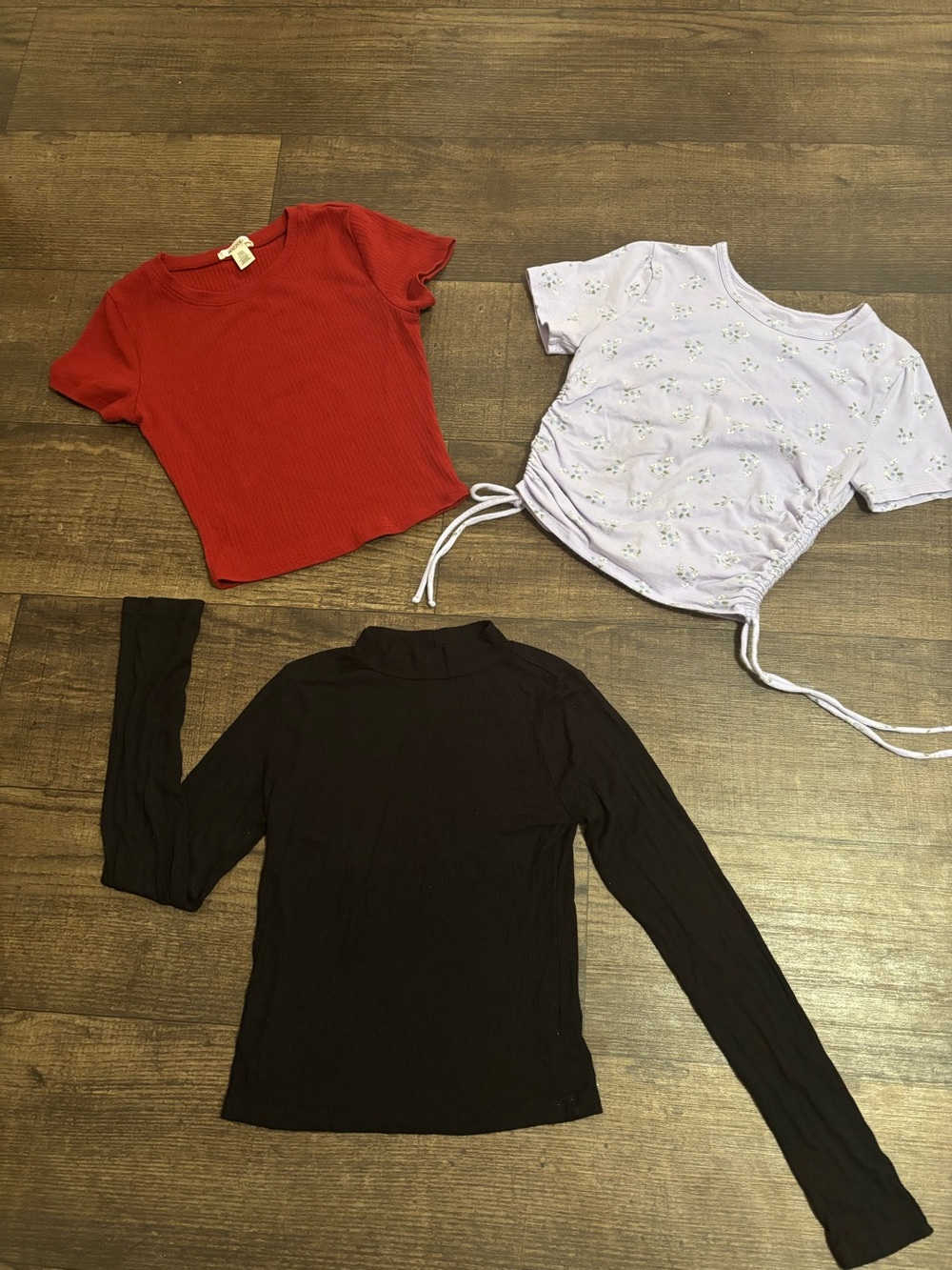 Woman’s Size S Tops Bundle, 3 pcs Hollister, Bizzolo, Timing.
